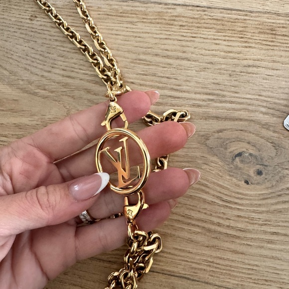 Louis Vuitton Metallic Vanity Bag with Gold Chain - Picture 9 of 11